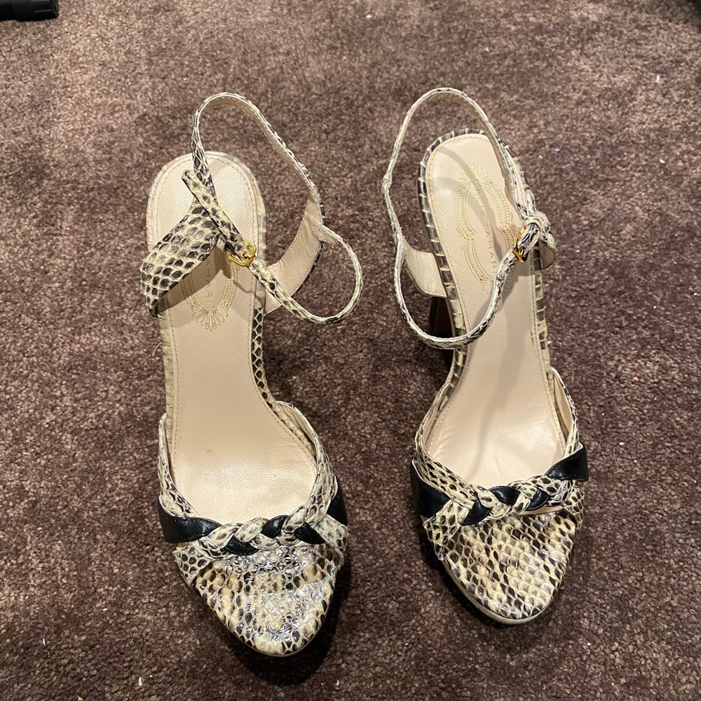 Heels - Picture 3 of 5